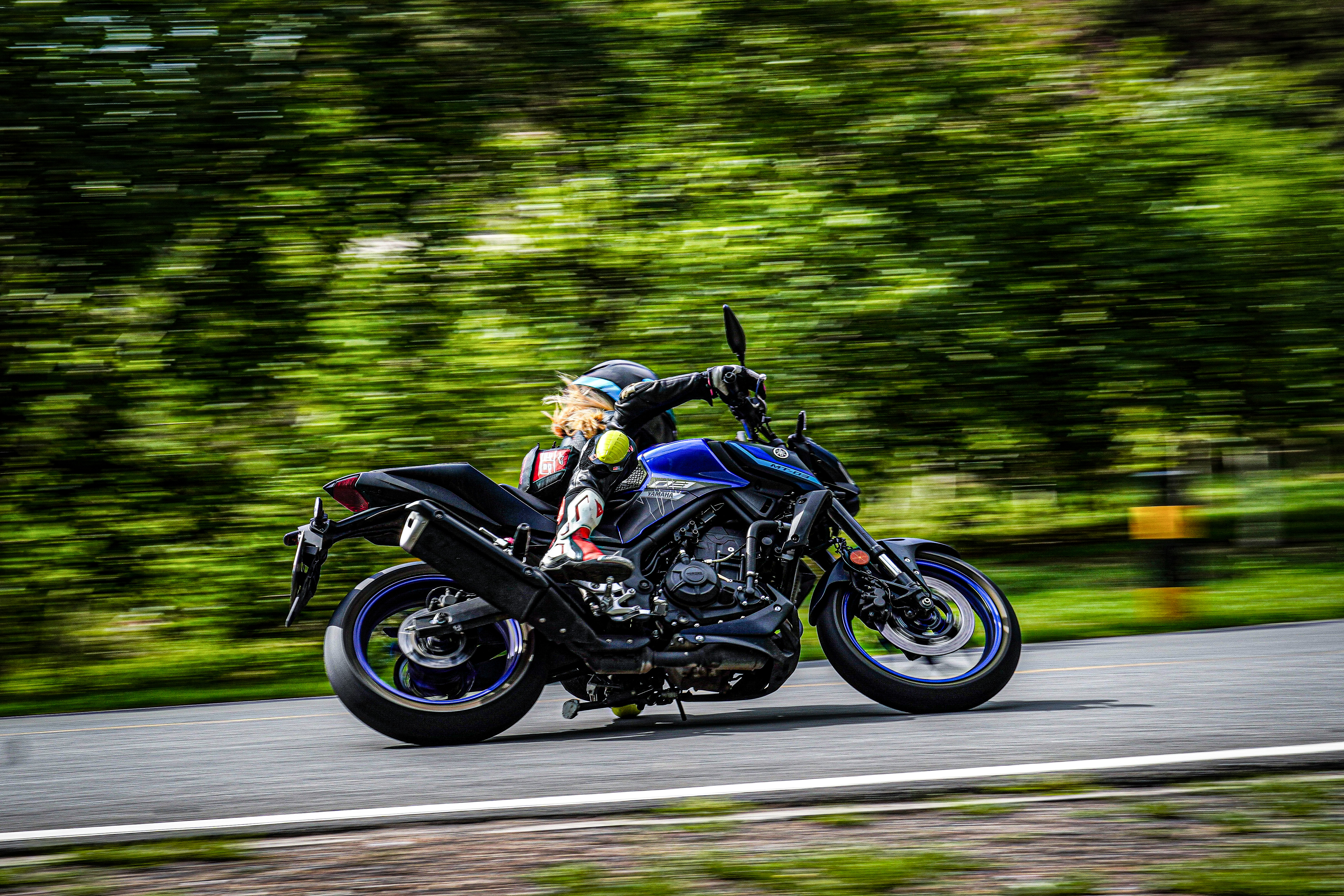 haoyong tech and hotlantis share motorcycle racing tips and experiences